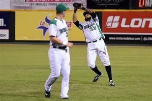 Estrellas Orientales mantiene dominio contra Licey; Toros detienen al Escogido