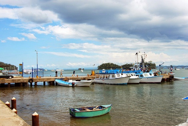 Orden en el puerto de Samaná