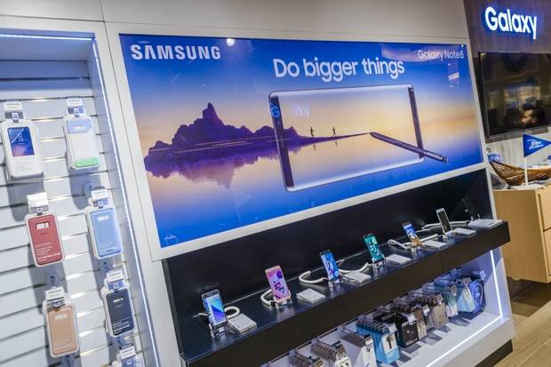 Nueva tienda de Samsung en Ágora Mall