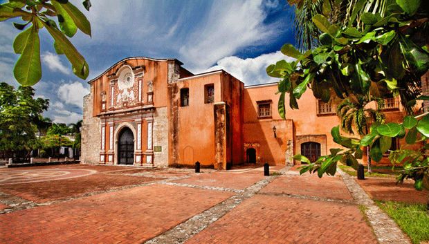 La Iglesia y Convento de los Dominicos.