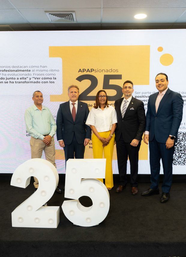 Santos Rubio, Gustavo Ariza,Vilma Álvarez, José Brenes y Carlo Sarubbi.