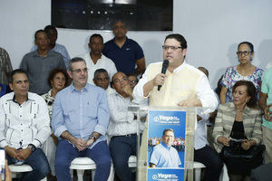 Sanz Lovatón recibe apoyo de Luis Abinader para presidente del PRM en la Capital