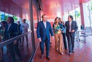 Ministro Paliza encabezó misión oficial.