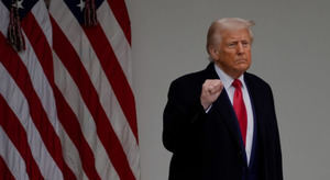 Trump impone un arancel global del 10 %, todavía mayor para Asia y la UE