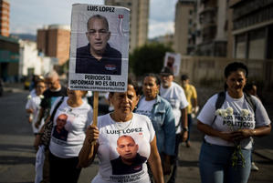 Familias de políticos presos piden en Caracas su libertad y cese de 