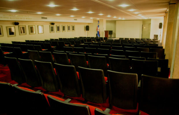 Sala Aída Bonnelly de Díaz.