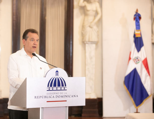 Víctor “Ito” Bisonó.