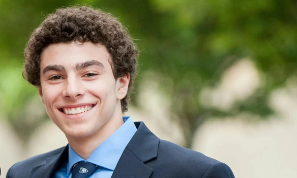 Luigi Mangione, el joven sospechoso de matar al director ejecutivo de UnitedHealthcare.