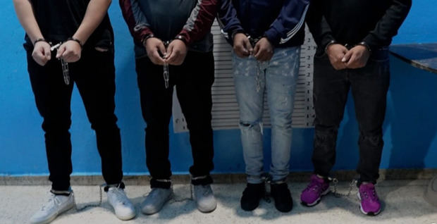 Extraditan a cuatro dominicanos a EE.UU. por fraude electrónico y lavado de activos.