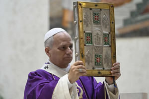 El papa pide el cese de las hostilidades en Oriente Medio tras los últimos bombardeos