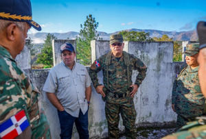 Paliza y Fernández Onofre visitan comunidades remotas en la frontera