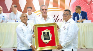 Presidente Abinader afirmó que el Gobierno continuará apoyando a los pequeños y medianos productores de la harina con equipamiento y ayudas técnicas para mantener precios adecuados del pan