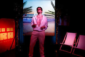 Bad Bunny ya se exhibe en el Museo de Cera de Madrid con escenografía caribeña