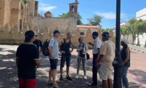 Clúster Turístico de Santo Domingo se suma al rechazo al llamado a huelga de guías turísticos