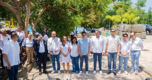 Turismo inicia reconstrucción plaza de vendedores con inversión de más de RD$33 millones.