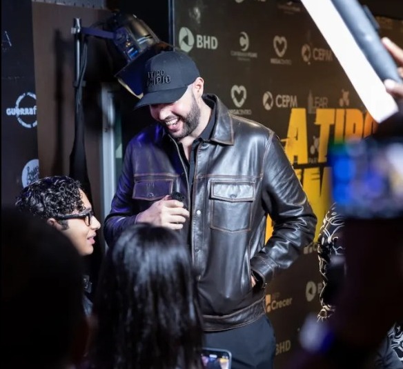 Se llevó a cabo la premier de 'A tiro limpio', ópera prima de Jean Guerra 
