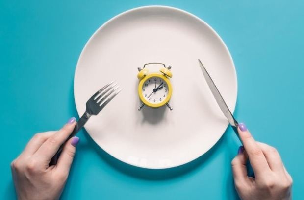 Ayuno intermitente: alimentos clave para una ruptura saludable y efectiva.