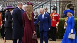 Los Trump junto a la familia real británica.