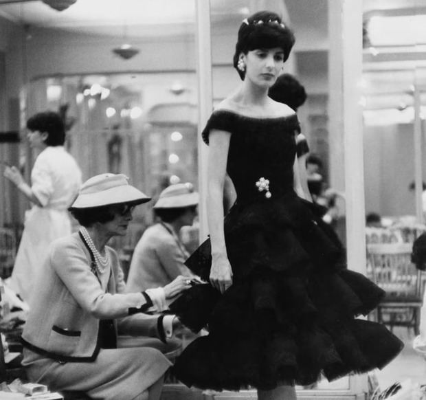 Coco Chanel: revolución en la moda femenina