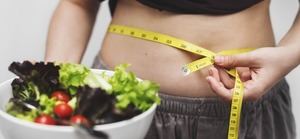 Cómo recuperarse de los excesos navideños: recomendaciones de salud