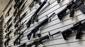 Comprar un arma de fuego en USA ahora resultaría más fácil; dominicanos portan con permiso