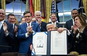 Trump firma ley que reabre el Gobierno tras 43 días de cierre