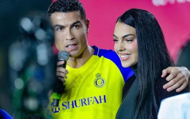 Cristiano y Georgina se comprometen 