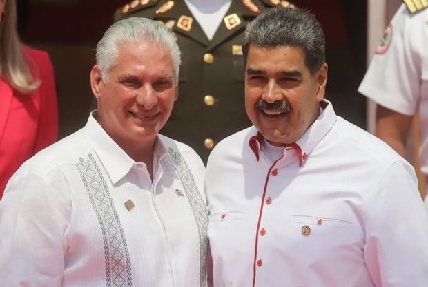 Cuba reitera su respaldo a Venezuela y a Maduro ante posibles acciones militares de EEUU.
