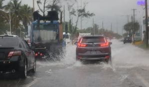 Declaran alerta roja en cinco provincias por intensas lluvias