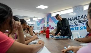 Del trabajo invisible a la autonomía: una nueva oportunidad para las cuidadoras en Ecuador