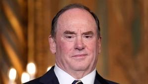 Estados Unidos destituye al secretario de Marina John Phelan