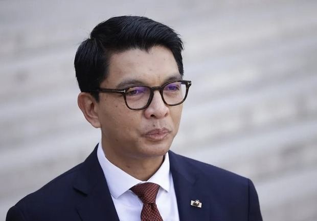 Presidente de Madagascar huyó a un 'lugar seguro' para proteger su vida.