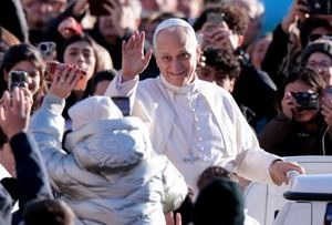 León XIV cierra 2025 con llamado a la memoria, la paz y el legado de Francisco.