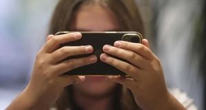 Europa refuerza leyes contra la pornografía infantil en redes sociales