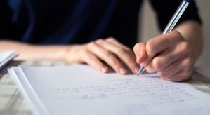 "Rehusar" y "rehusarse": ambas formas son válidas en español