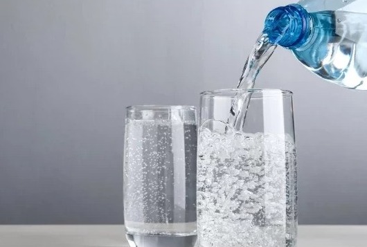 Industrias San Miguel lanza Cool Heaven: agua saborizada con gas.