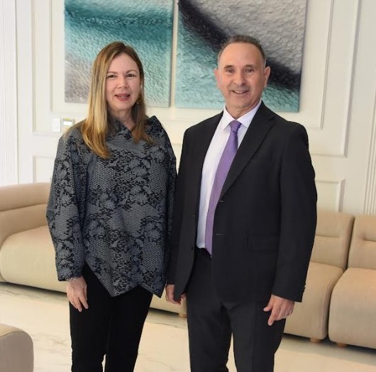 Carlos Veitía y Margarita Miranda de Mitrov. 
