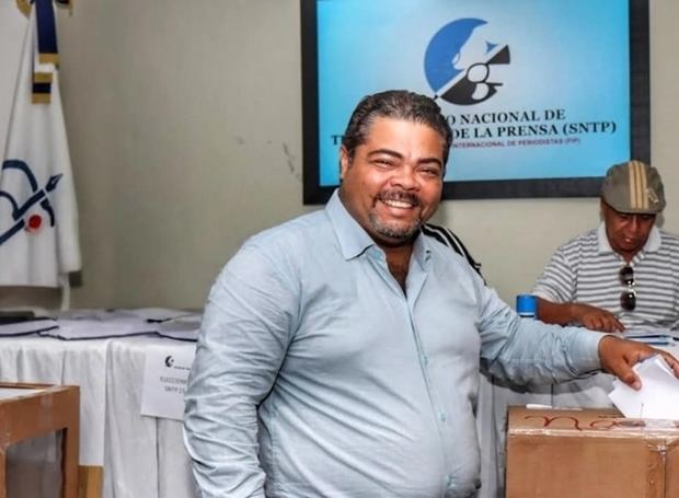 Mario Antonio Lara Valdez, nominado a Periodista Digital del Año.