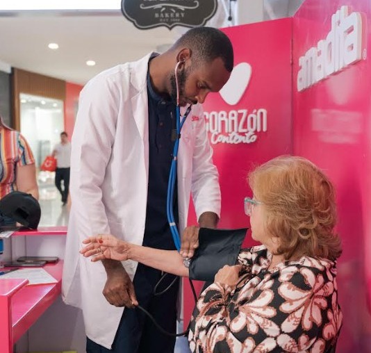 Amadita lanza campaña Corazón Contento en febrero.