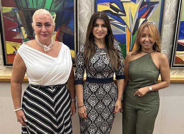  Belkis Rodríguez, Margarita Feliciano y Sobeya Salazar.