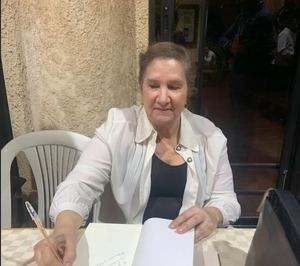 Irene Pérez Guerra lanza su libro Índices en Santo Domingo