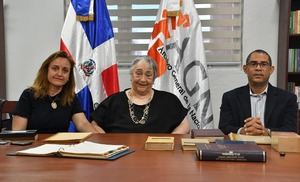 Donan biblioteca y documentos de Guillermo Caram al Archivo General de la Nación