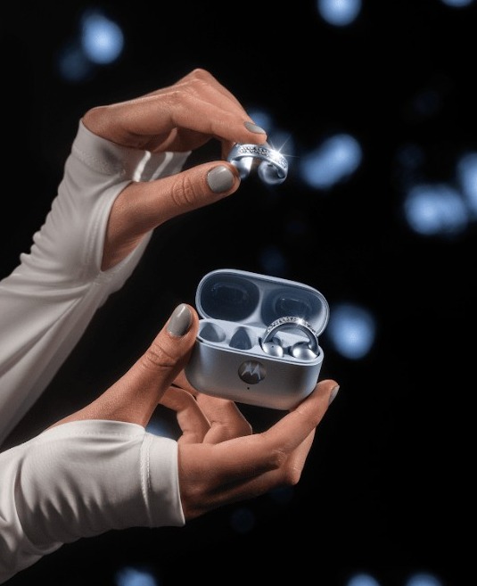 Motorola presenta The Brilliant Collection con cristales Swarovski