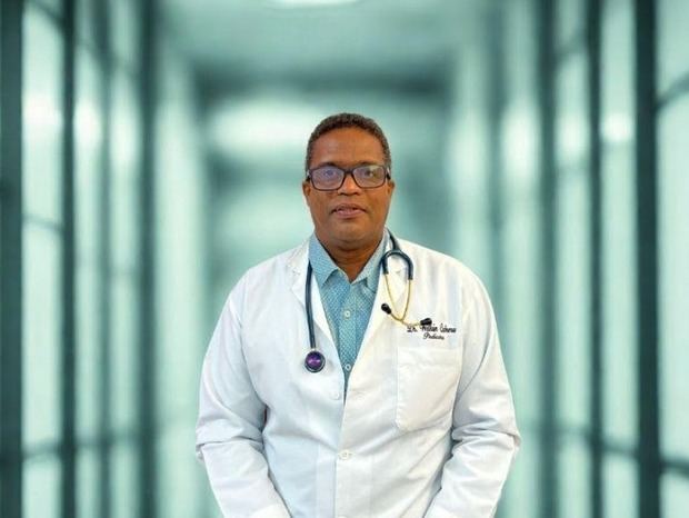 Pediatra y nutriólogo deportivo Wilkin Cabrera.