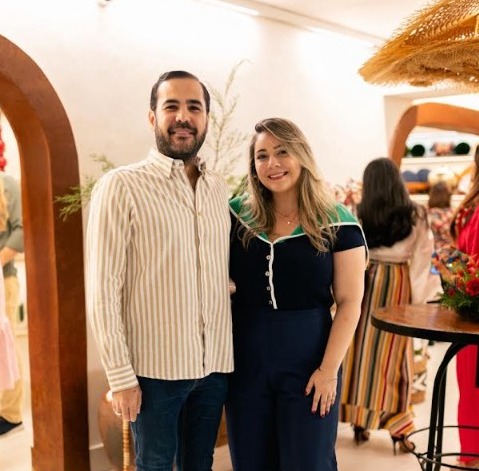 Paul Alfonso y Yanna Dumit.