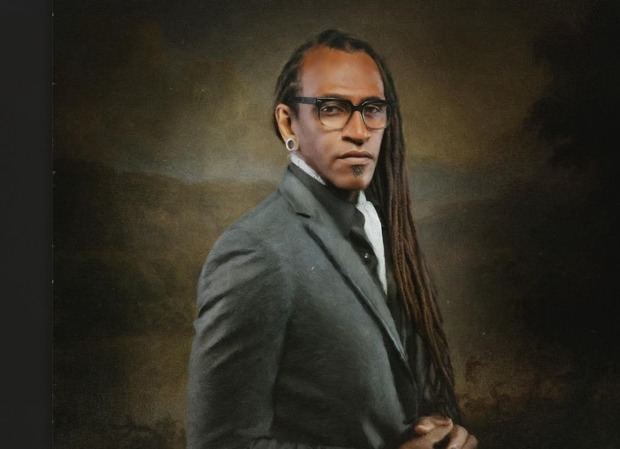 Tony Almont revive la nostalgia en Noche Bohemia.