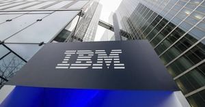 IBM presenta el chip cuántico Quantum Loon