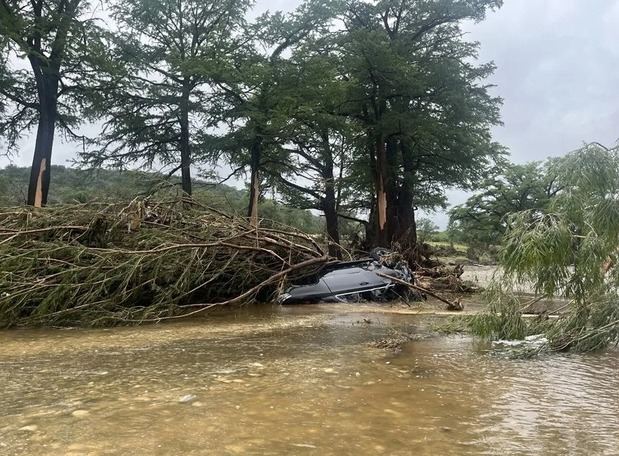 Escombros ocasionados debido a las inundaciones, EFE/Alejandra Arredondo