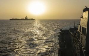 Irán declara “totalmente abierto” el estrecho de Ormuz durante alto al fuego