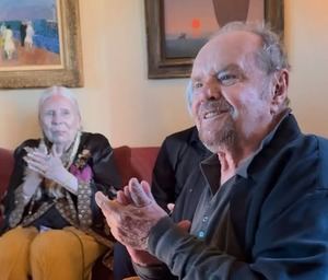 Así luce Jack Nicholson a sus 89 años.